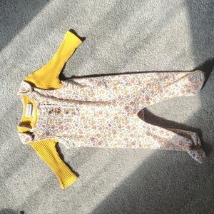 Daisy Fuentes Yellow Floral Outfit Size 3-6 Months